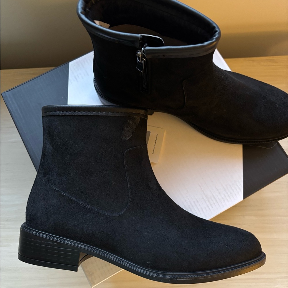 Women’s black ankle boot by Tarramarra